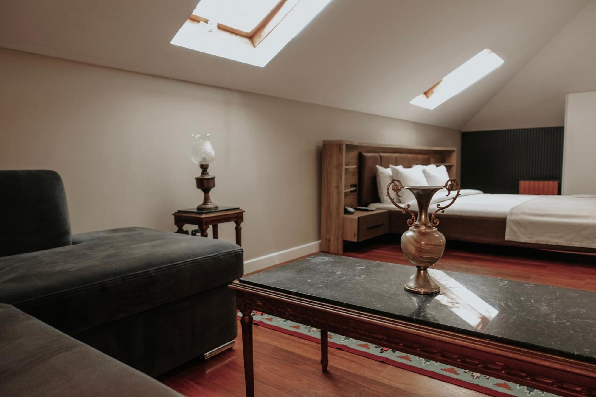 Residenza Monun Boutique Hotel Tiranë Eksteriør bilde