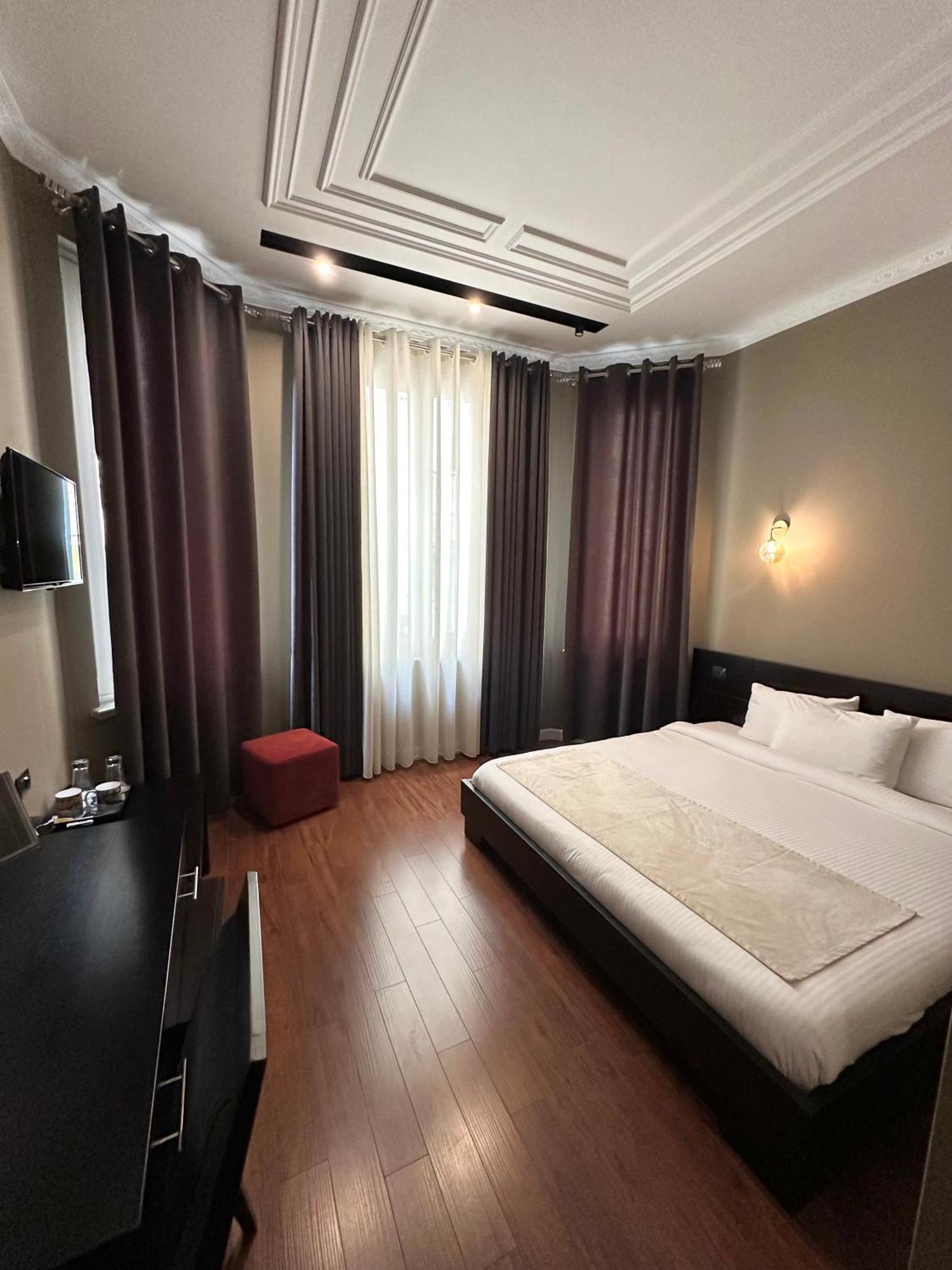 Residenza Monun Boutique Hotel Tiranë Eksteriør bilde